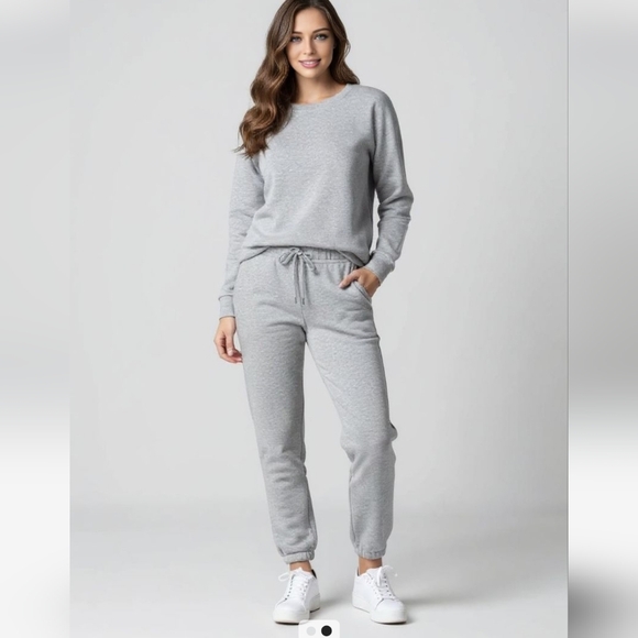 Reformation Pants - REFORMATION JOGGER SWEATPANTS Gray  Minimalist Celebrity Style. Size Small